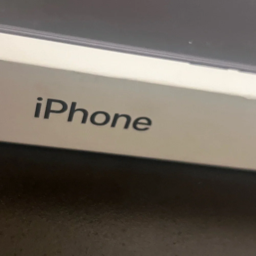 Apple iPhone Midnight Black